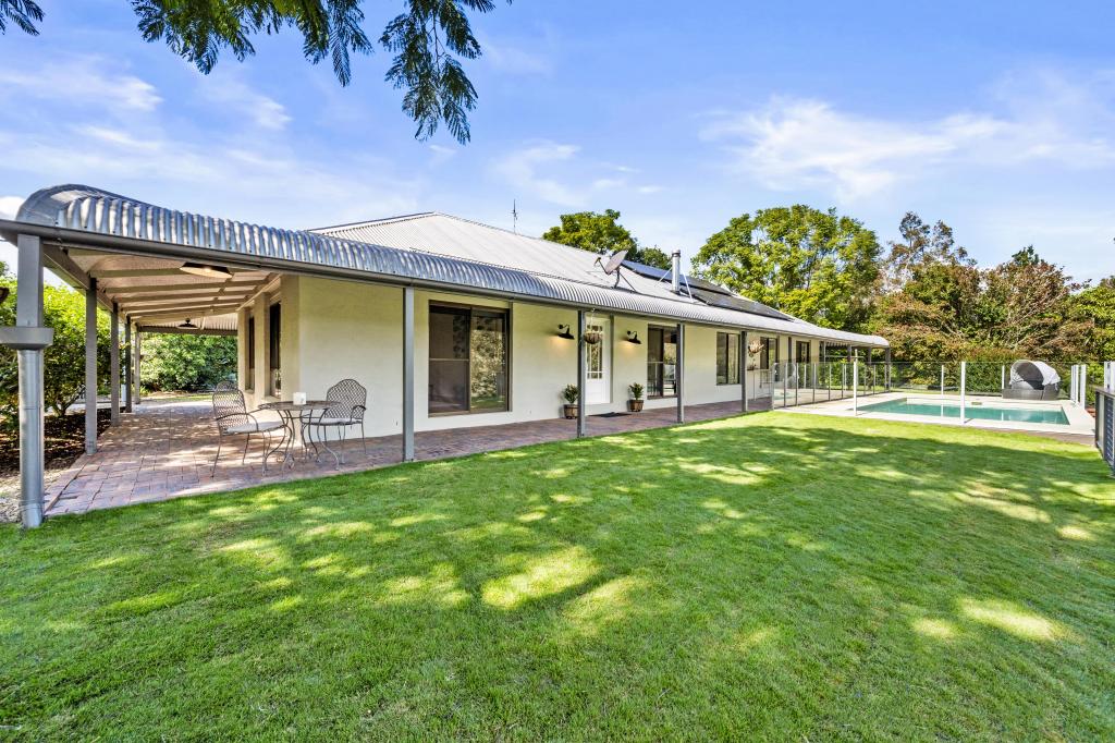 27 Westbourne Dr, Wights Mountain, QLD 4520