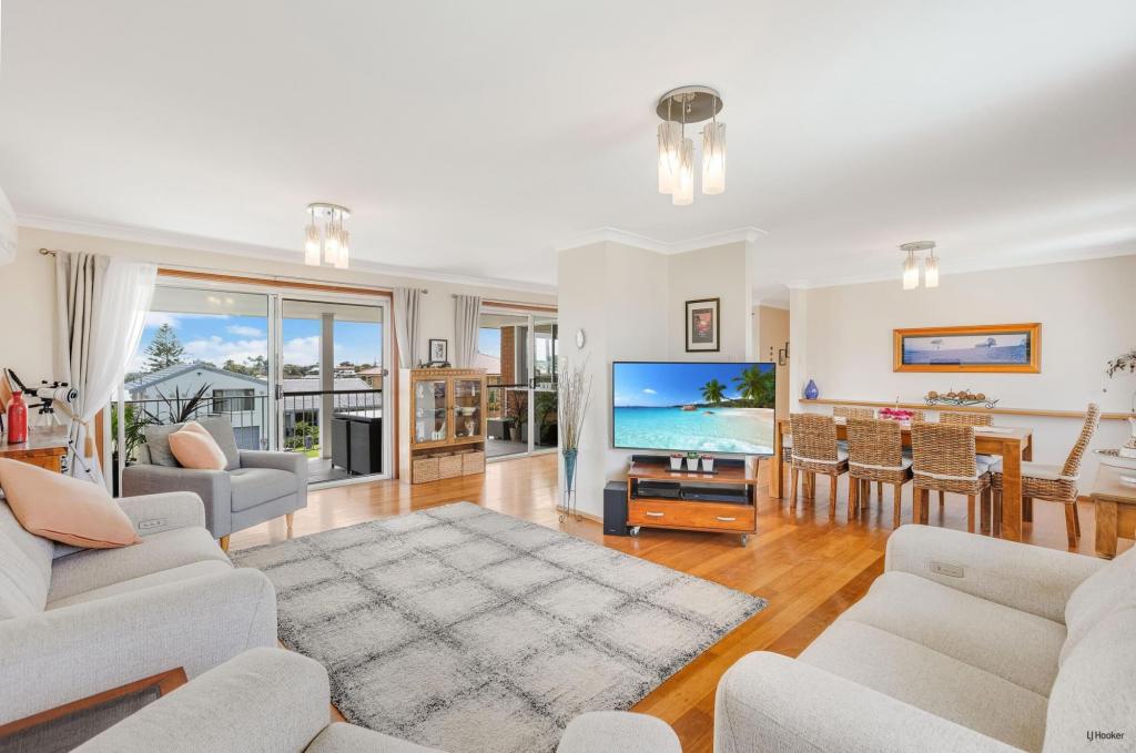 4 Worendo Pl, Banora Point, NSW 2486