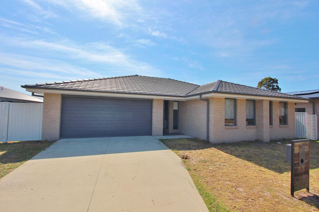 93 Scarborough Way, Dunbogan, NSW 2443