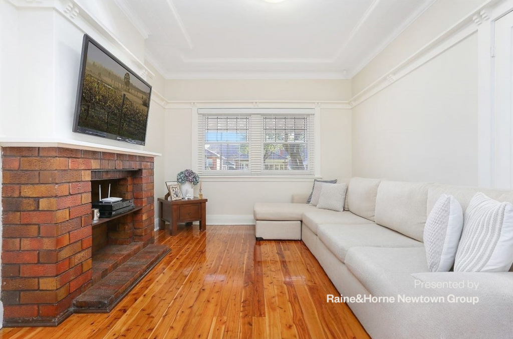 118 Caroline St, Kingsgrove, NSW 2208