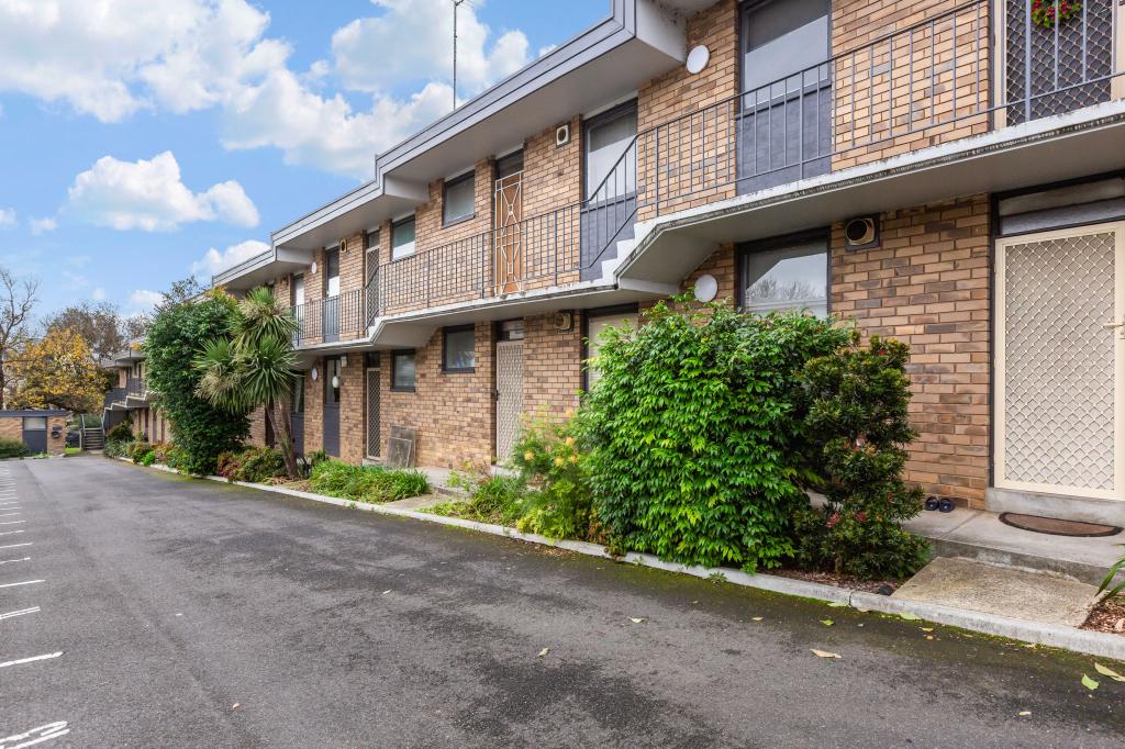 17/3 ALLARD ST, BRUNSWICK WEST, VIC 3055