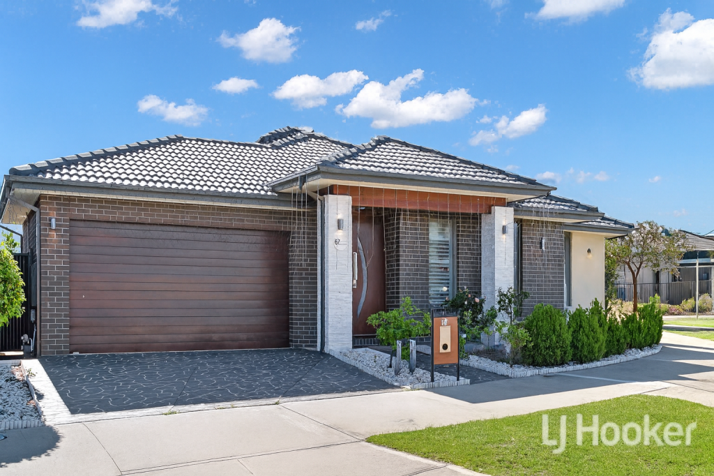 67 Diamond Pde, Cobblebank, VIC 3338