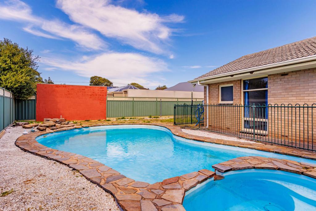 57 Northern Ave, West Beach, SA 5024