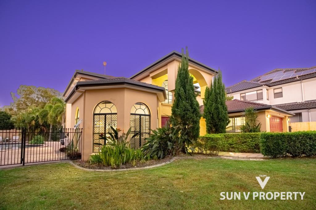 77 Bollard Cct, Clear Island Waters, QLD 4226