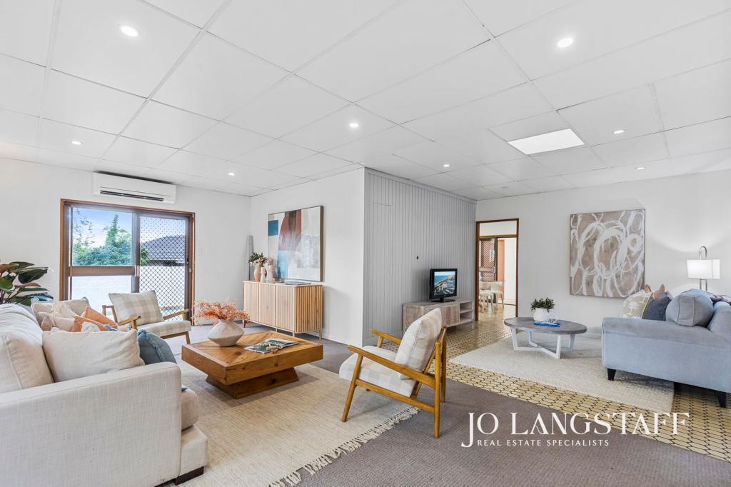 1 Crestview St, Kenmore, QLD 4069