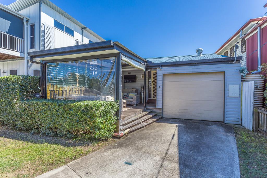 32 Ninth Ave, Sandgate, QLD 4017