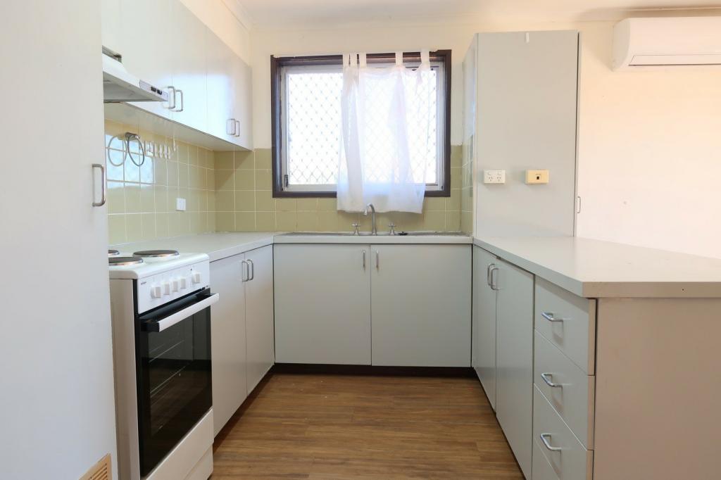 8c Chunking Cres, South Hedland, WA 6722