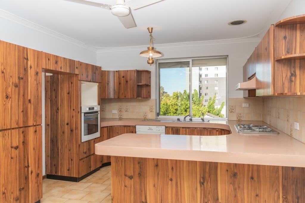 12 Stonehouse Cres, Bentley, WA 6102