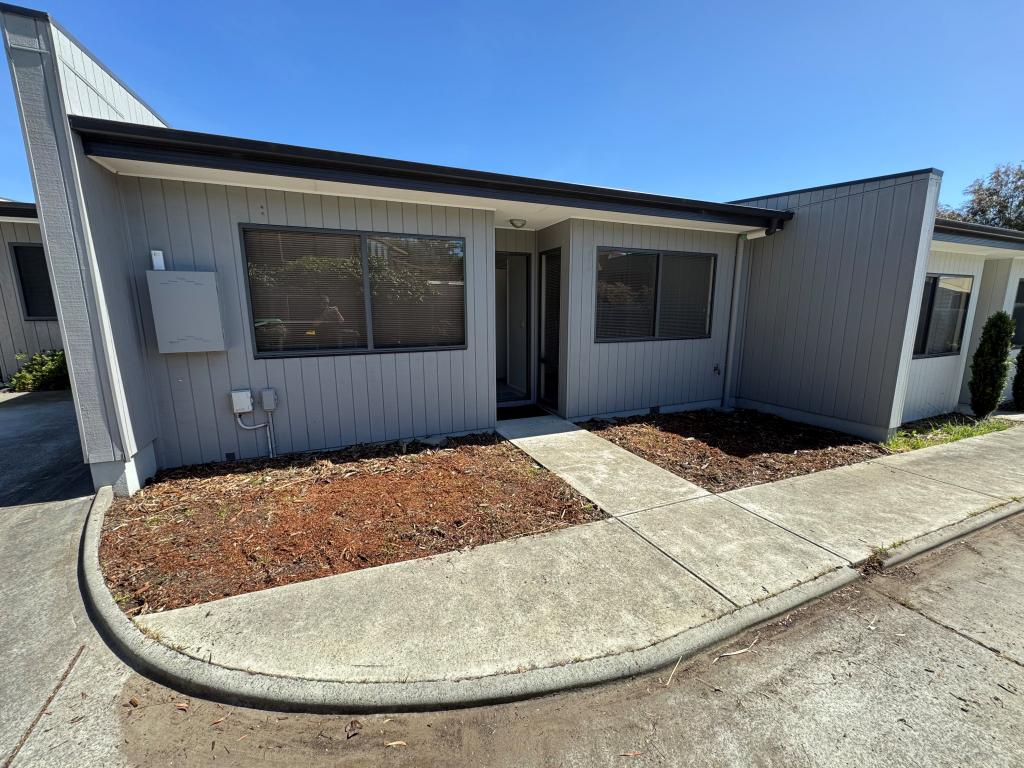 4/5 Northsun Pl, Midway Point, TAS 7171