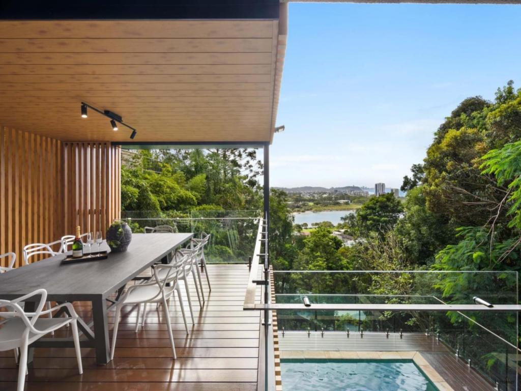 38 Albany Ave, Currumbin, QLD 4223