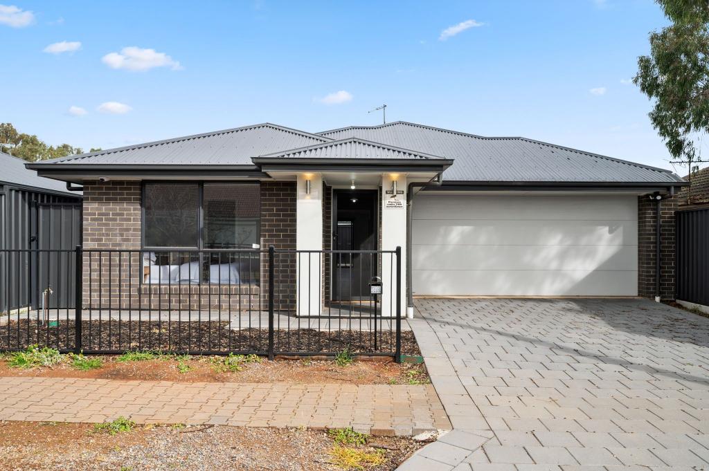 1 Crabb Rd, Smithfield Plains, SA 5114