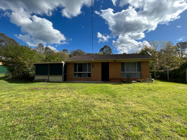 1634 Yarramalong Rd, Yarramalong, NSW 2259