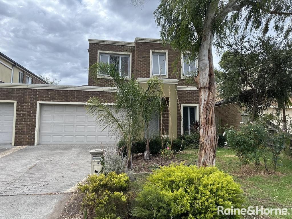 5 Elgin Mews, Cranbourne, VIC 3977