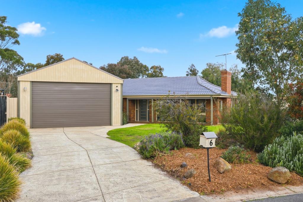 6 Glenelg Ct, Brookfield, VIC 3338