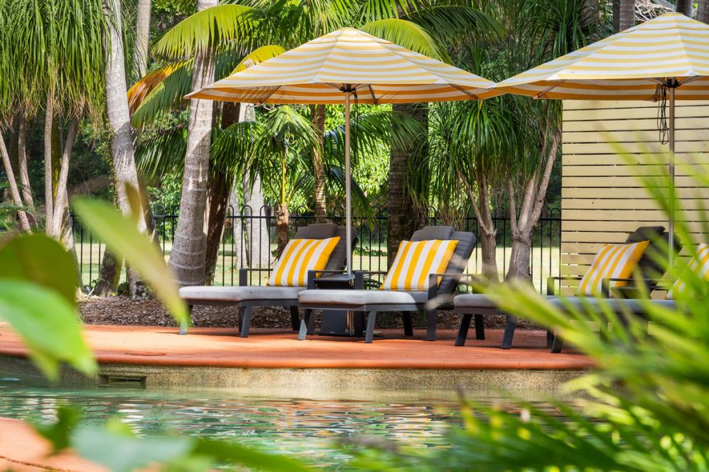 1 BUNDALEER RD, BROKEN HEAD, NSW 2481