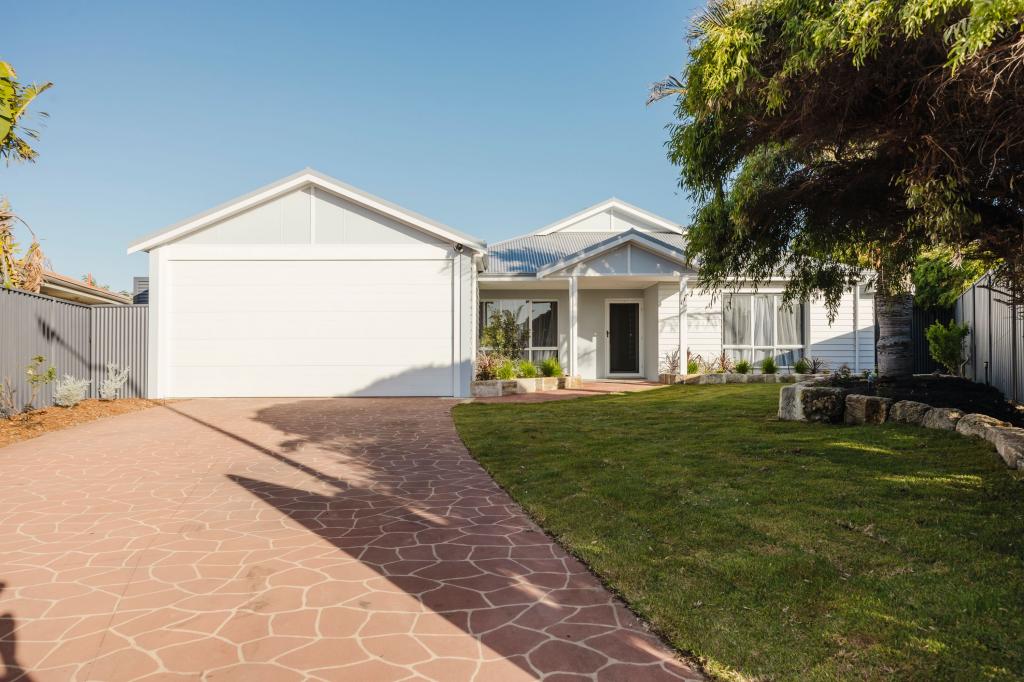 29 WOODLEIGH GDNS, BALLAJURA, WA 6066