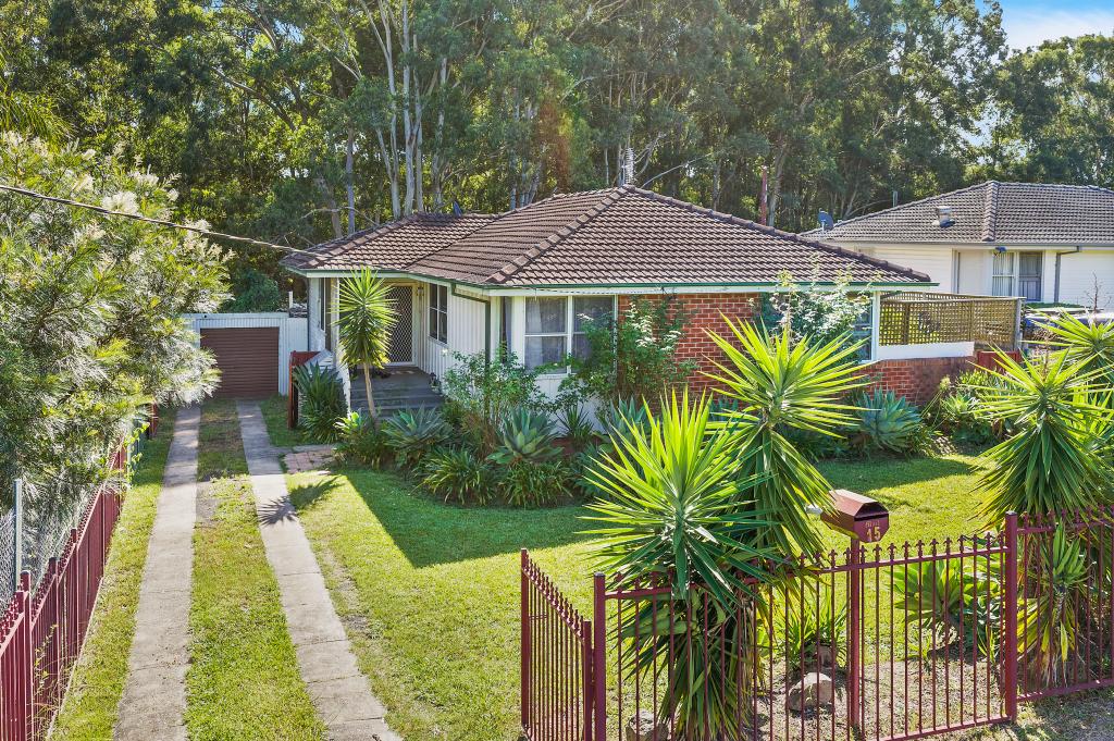 15 Queenborough St, Nowra, NSW 2541