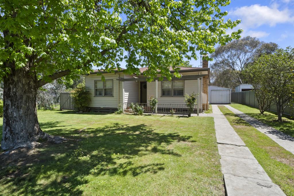 21 Elvins St, Mansfield, VIC 3722