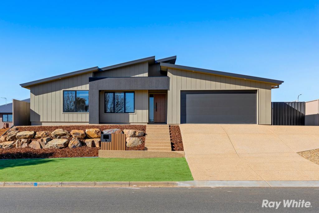9 Deakin Ave, Lloyd, NSW 2650