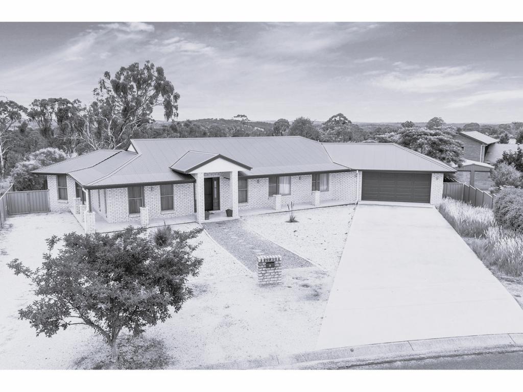 12 Hardman Cl, Armidale, NSW 2350