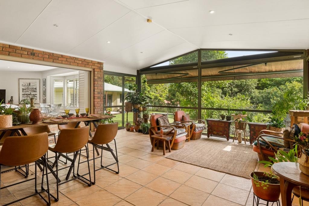 4 Serendipity Dr, Samford Valley, QLD 4520
