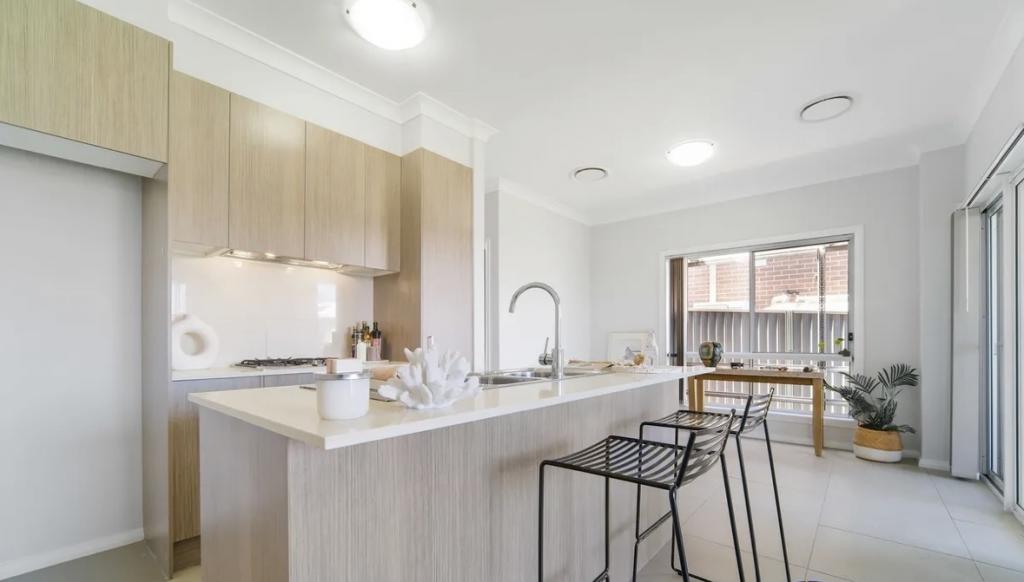29 Schofields Farm Rd, Tallawong, NSW 2762