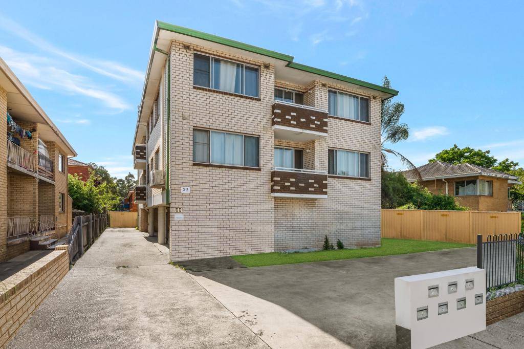 1/33 COPELAND ST, LIVERPOOL, NSW 2170