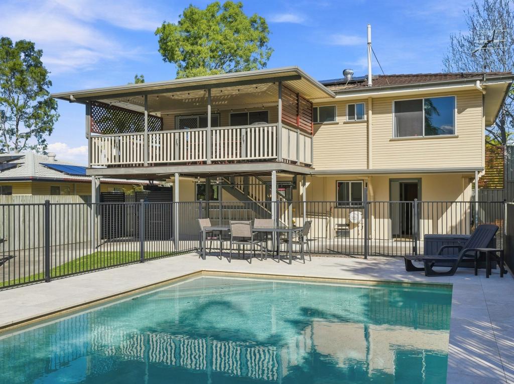 6 Burril Cres, Ferny Hills, QLD 4055