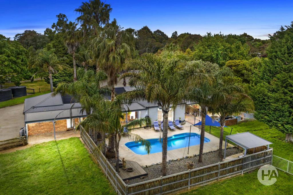 4 The Knoll, Somerville, VIC 3912