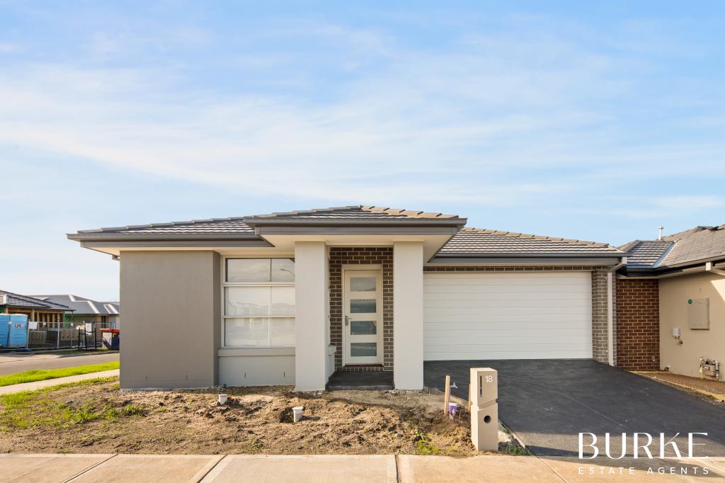 18 Peak St, Clyde North, VIC 3978
