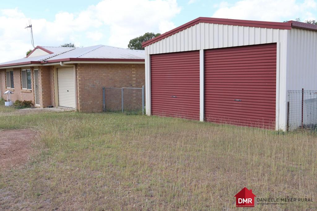 8 Charles St, Mundubbera, QLD 4626