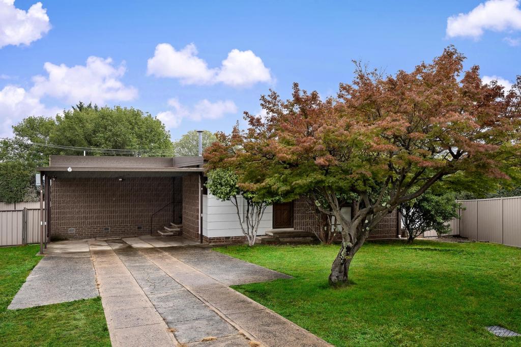 8 Ankaa Pl, Giralang, ACT 2617