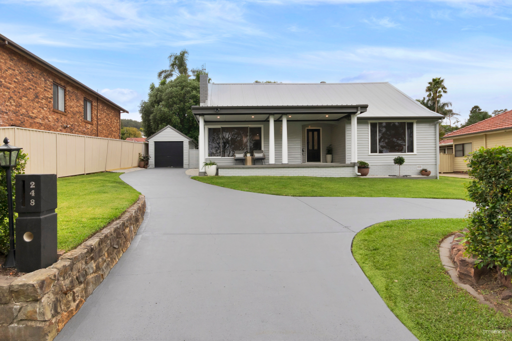 248 The Esplanade, Speers Point, NSW 2284
