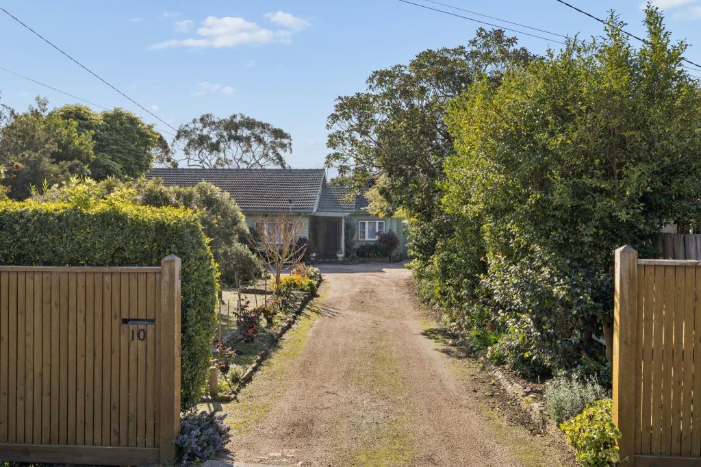 10 Baden Powell Dr, Frankston South, VIC 3199