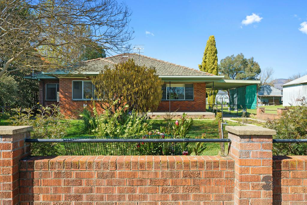 30 MAIN ST, WALWA, VIC 3709