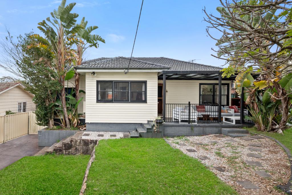 14 Bundarra Rd, Campbelltown, NSW 2560