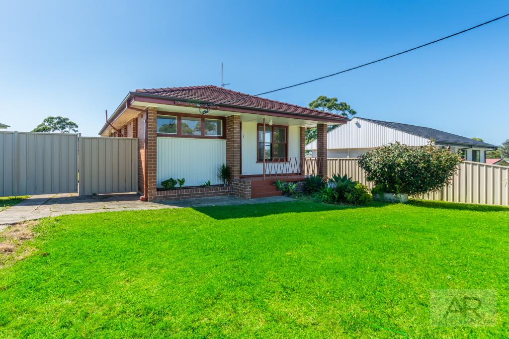 7 Davidson St, Warilla, NSW 2528
