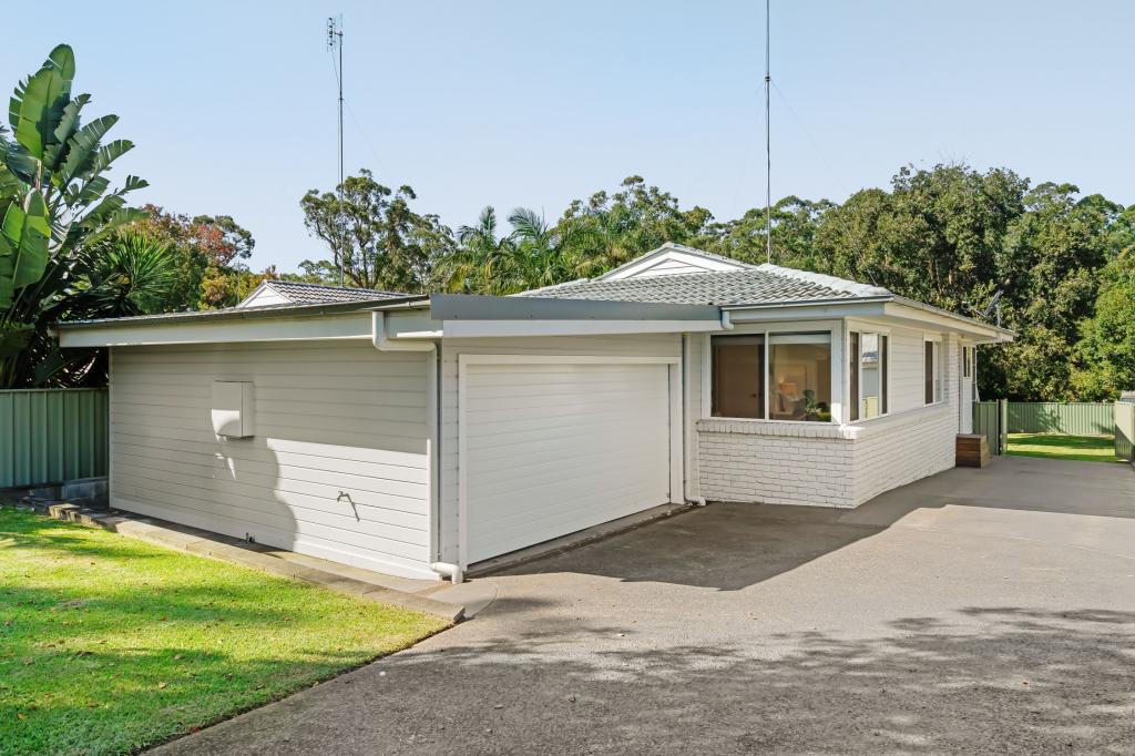 22 Toorak Ave, Erina, NSW 2250