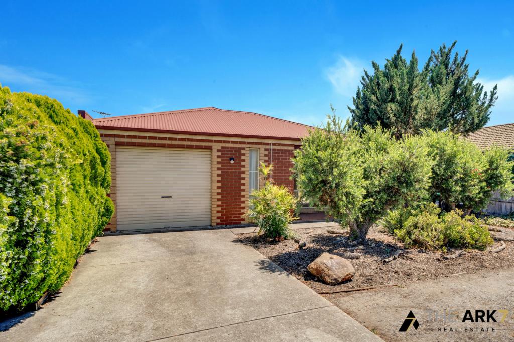 3/3 Raymond St, Melton South, VIC 3338