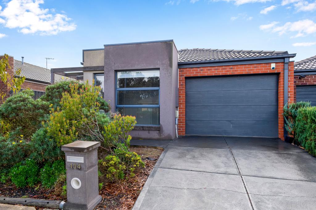 134 Eureka Dr, Manor Lakes, VIC 3024