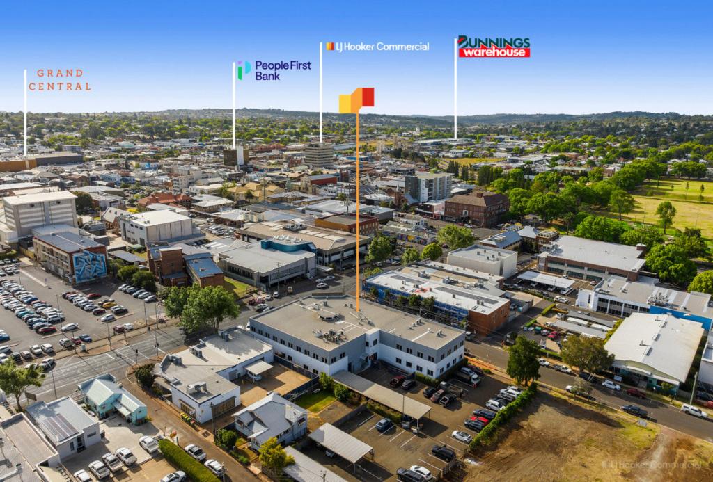 4 & 5/162 Hume St, East Toowoomba, QLD 4350