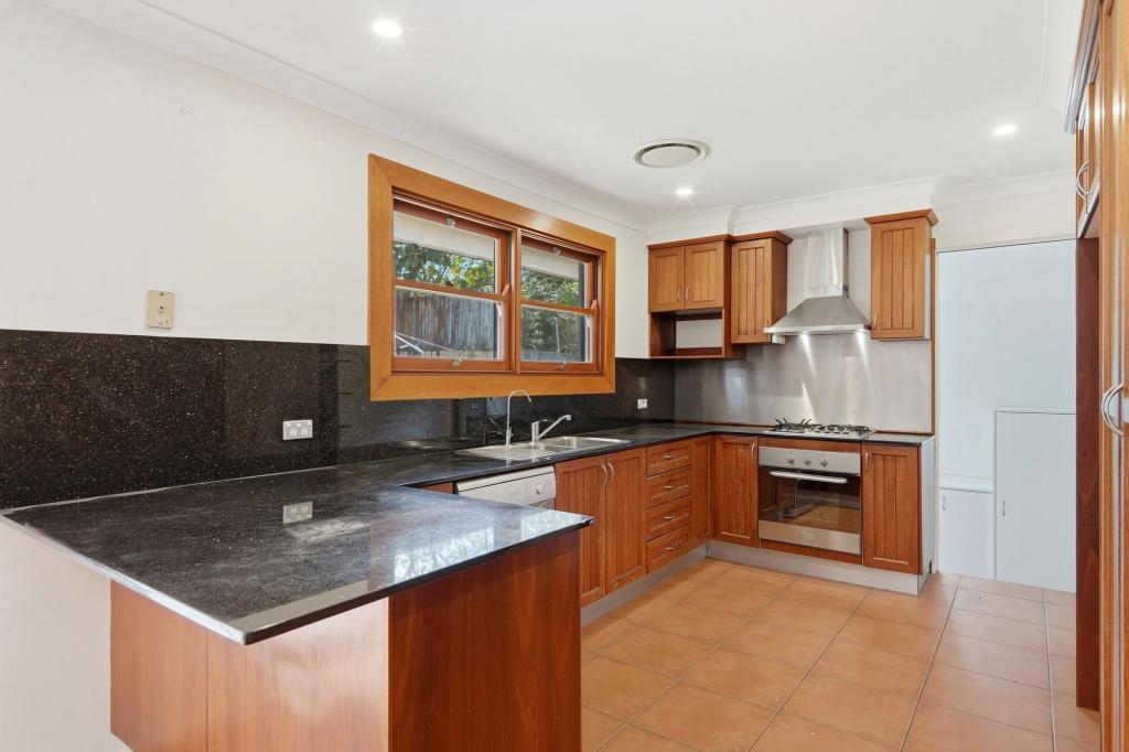 5 Koolewong Pde, Ashmore, QLD 4214