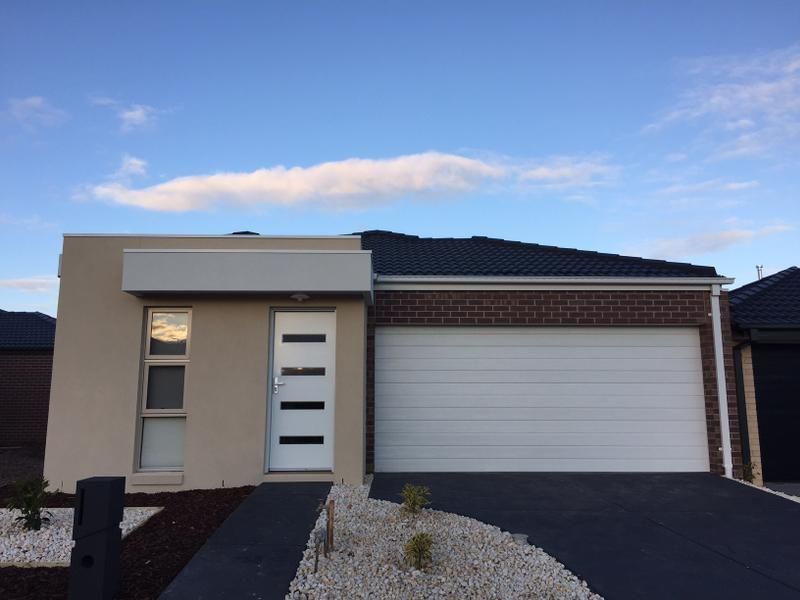 24 Elsham Gr, Truganina, VIC 3029