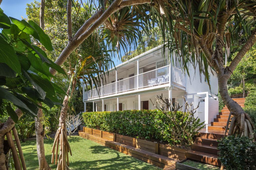 137 Dickson Way, Point Lookout, QLD 4183