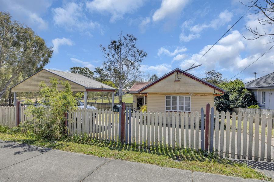 27 Denman St, Leichhardt, QLD 4305