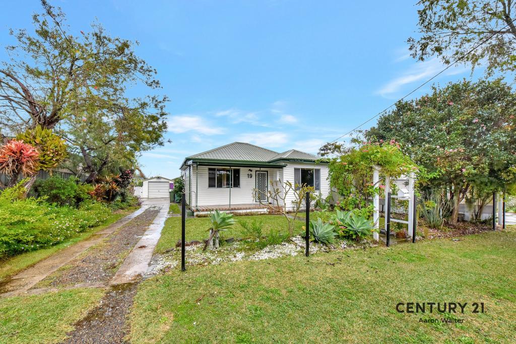 19 Margaret St, Warners Bay, NSW 2282