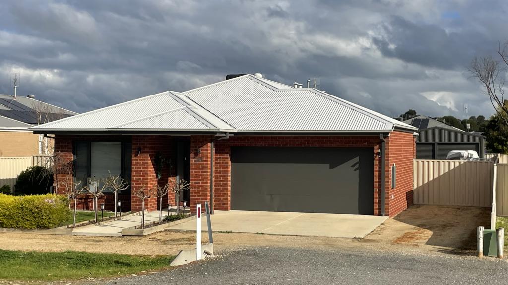 26 Hutsons Rd, Tocumwal, NSW 2714