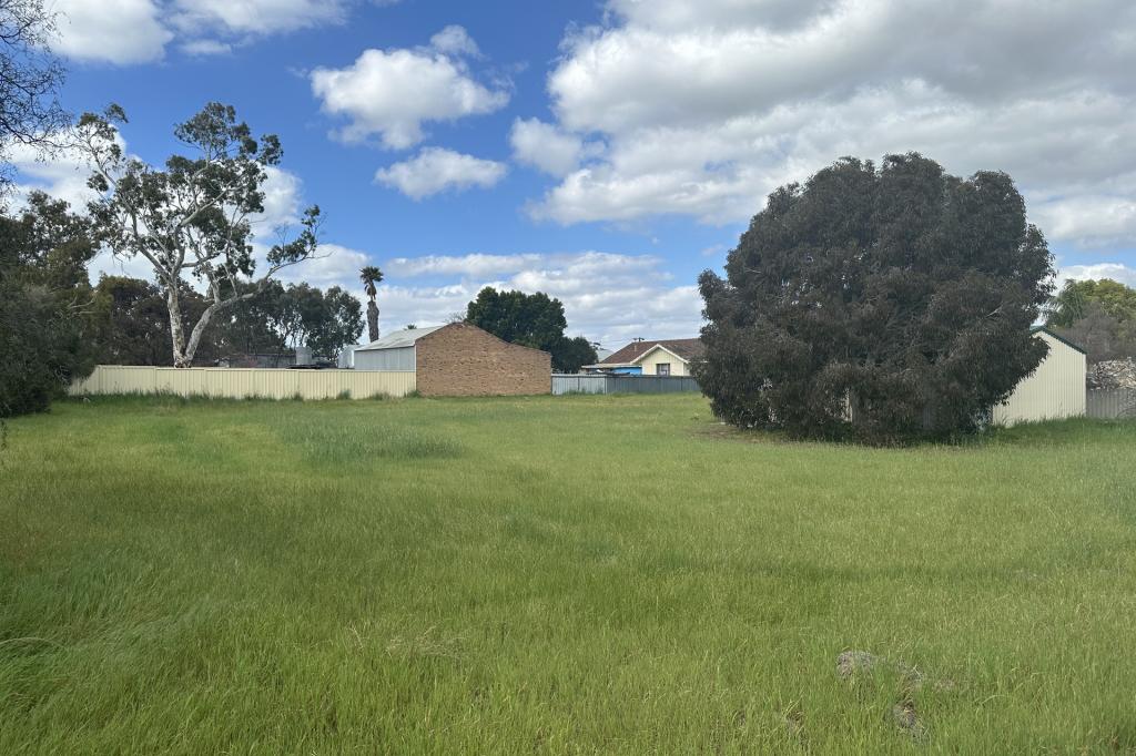102 Avon St, Katanning, WA 6317