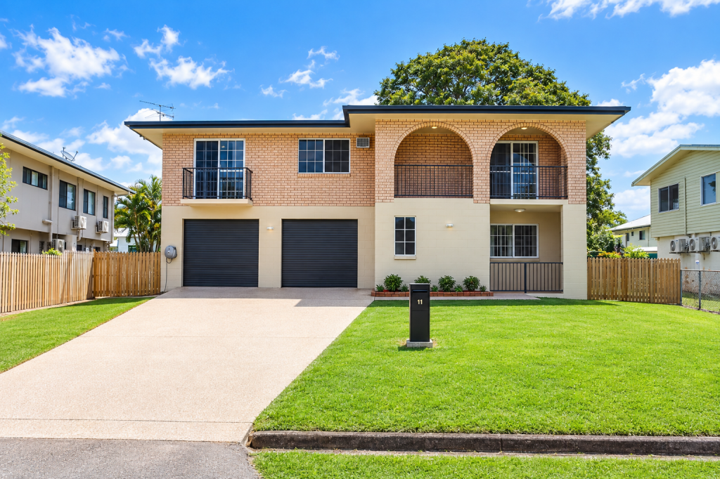 11 Macdonald St, Ingham, QLD 4850