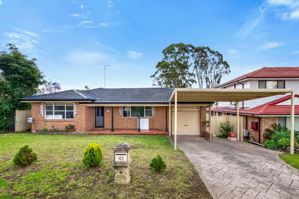 43 ABERFELDY CRES, ST ANDREWS, NSW 2566